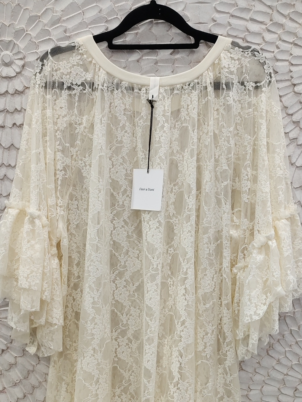 Lace Ruffle High-Low Tunic Layering Top - Cream - Picture 7 of 10